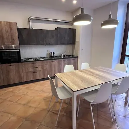 Dimora Floris Accogliente In Borgo Storico A 7 Chilometri Dal Mare Ferienhaus Montefiore dellʼAso